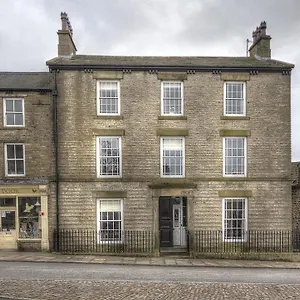 Skeldale House: 'all Creatures' Luxury In Yorkshire Dales Aparthotel Askrigg